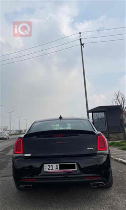 كرايسلر 300